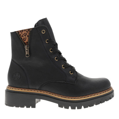 Bottines noires à talon...